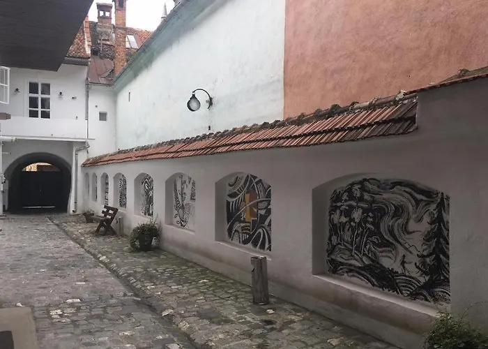 Old Center-cozy Corner # 1 *